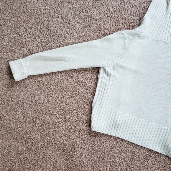 Womens White Knitted Large Button Cardigan Ellemenno - Picture 11 of 16